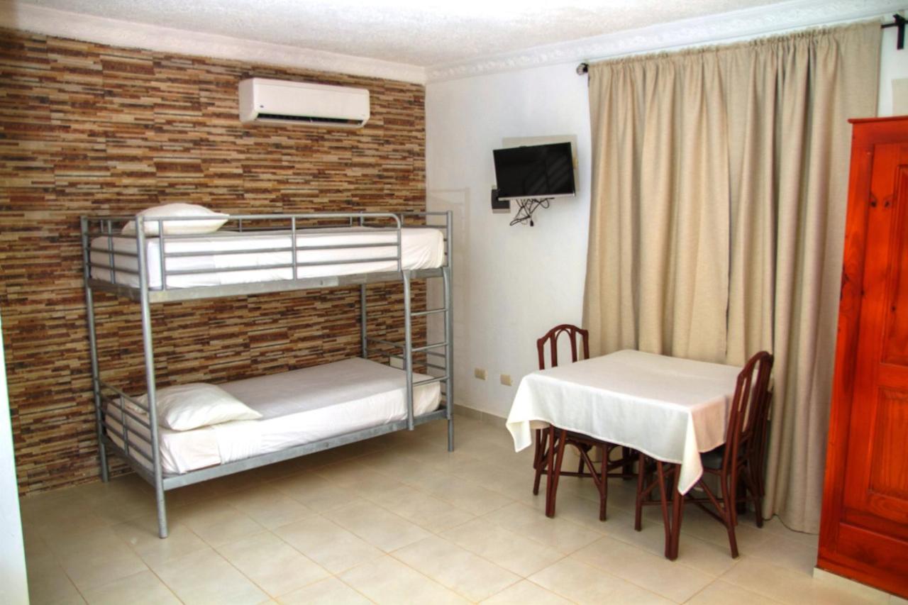 Hotel Colinas Del Rey Hato Mayor Del Rey 外观 照片
